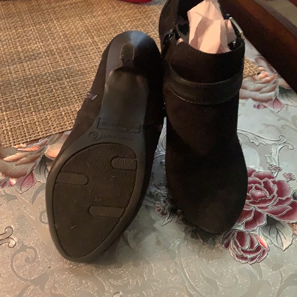 Ankle boots - Picture 3 of 5